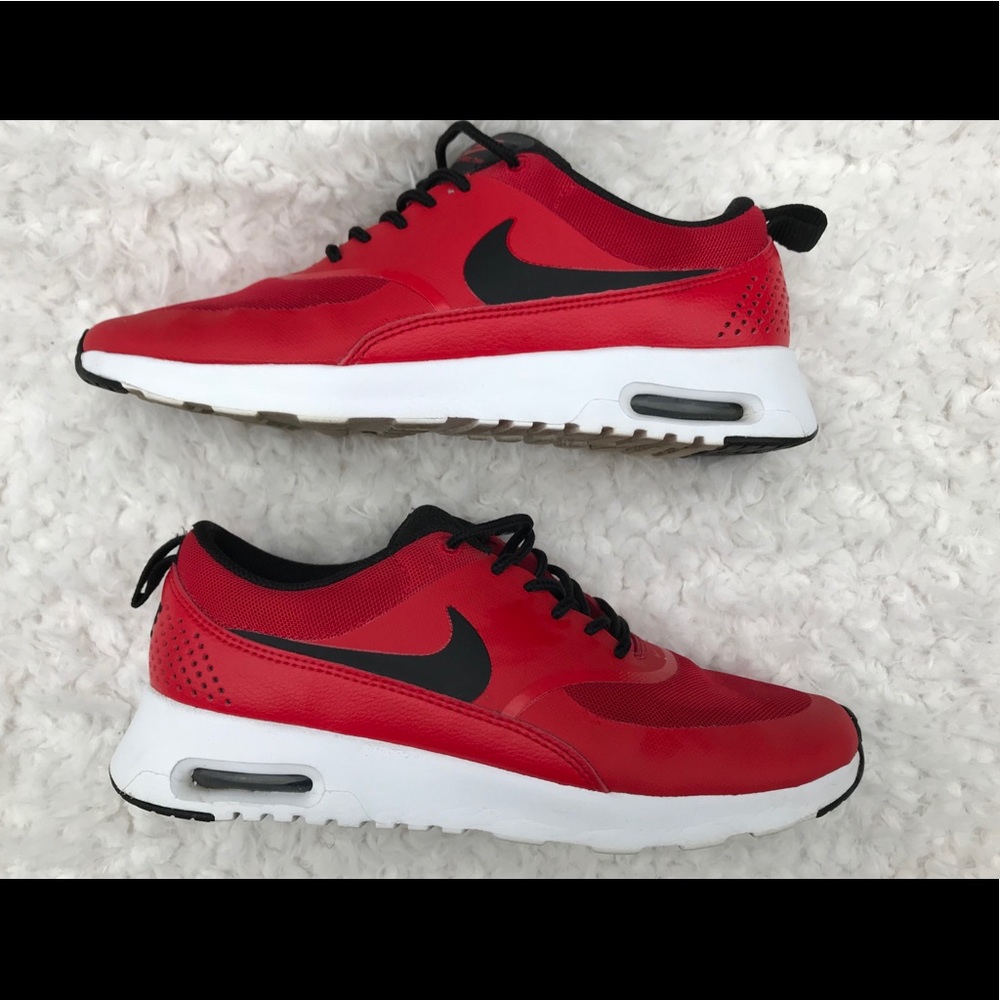 ♥️ Nike AirMax “Thea”